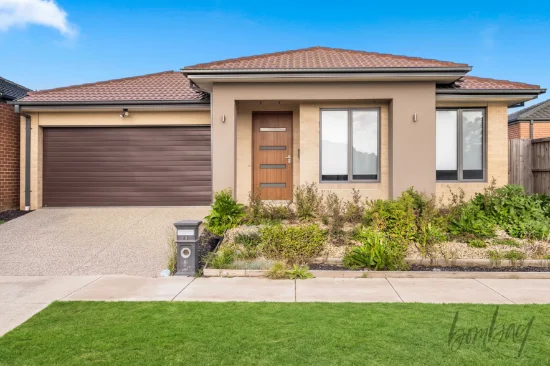 11 Artful Street, Donnybrook, Vic 3064 - For Rent