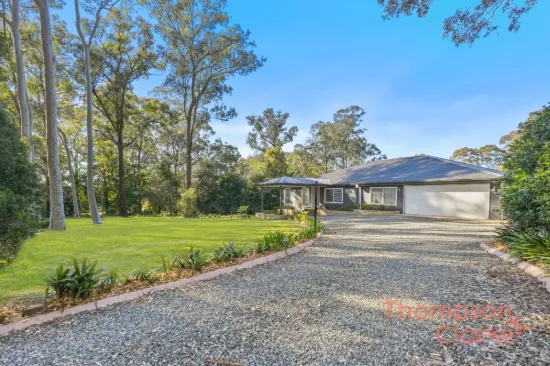 11 Avalon Drive, Thornton, NSW 2322