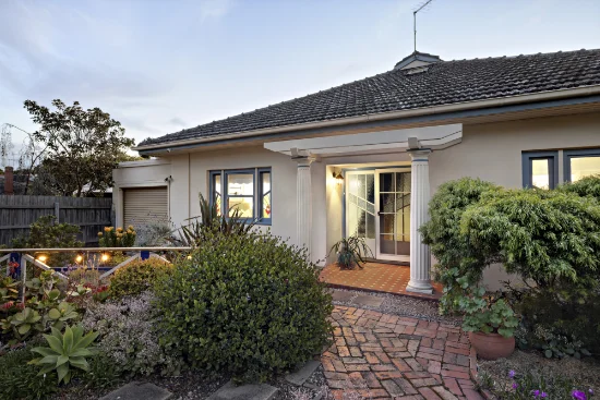 11 Balcombe Street, Mornington, Vic 3931