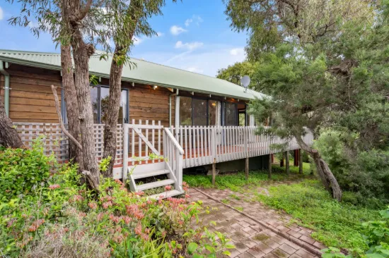 11 Baudin Drive, Gnarabup, WA 6285