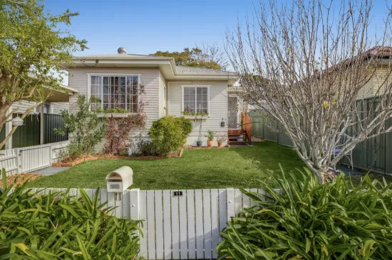 11 Blackdown Street, Harristown, Qld 4350