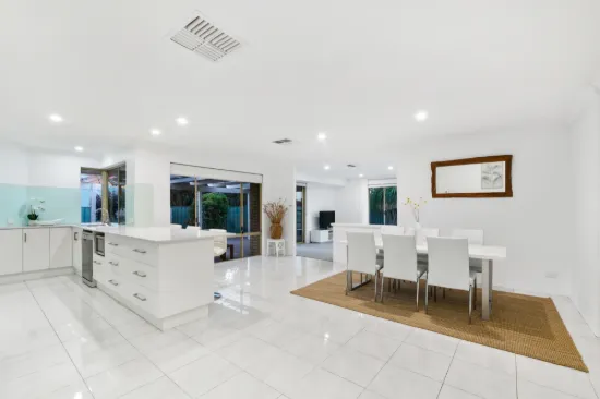 11 Blakers Ridge, Winthrop, WA 6150