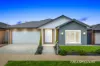 11 Bloomfield Road, Thornhill Park, Vic 3335