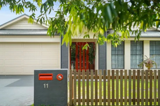 11 Broughton Circuit, Tanilba Bay, NSW 2319