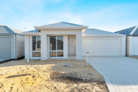 11 Brumlow Way, Lakelands WA 6180-Image