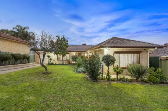 11 Canara Avenue, Para Hills, SA 5096
