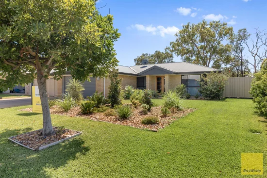 11 Canterbury Road, Emerald, Qld 4720