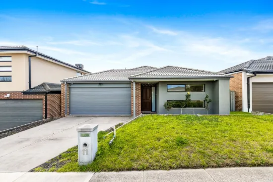 11 Carambola Place, Berwick VIC 3806-Image