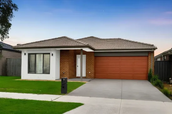 11 Carfin Circuit, Thornhill Park, Vic 3335