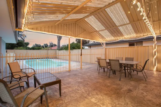 11 Caribbean Drive, Safety Bay, WA 6169