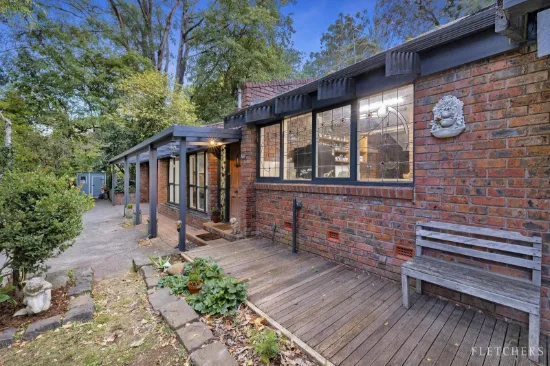 11 Caroline Crescent, Kalorama, Vic 3766