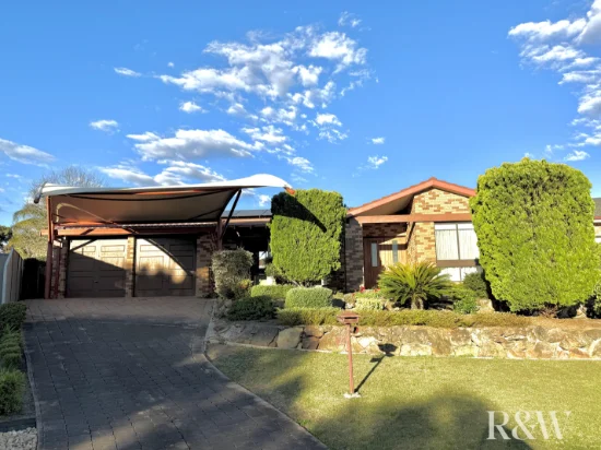 11 Como Close, St Clair, NSW 2759