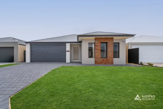 11 Couloir Street, Treeby, WA 6164