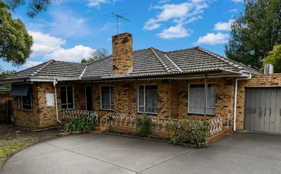 11 Crest Grove, Nunawading, Vic 3131