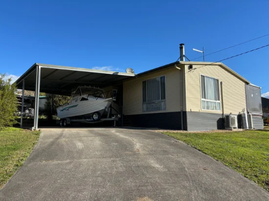 11 Cross Ave, Dartmouth, Vic 3701