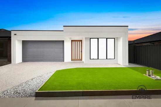 11 Dades Street, Clyde, Vic 3978