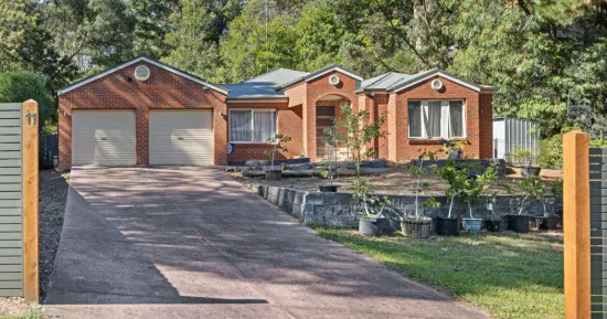 11 Darriwell Drive, Mount Helen, Vic 3350