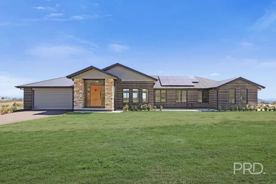 11 Decora Road, Moore Creek, NSW 2340