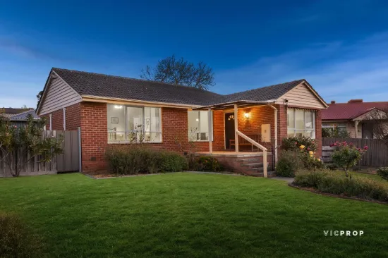 11 Dion Street, Ferntree Gully, Vic 3156