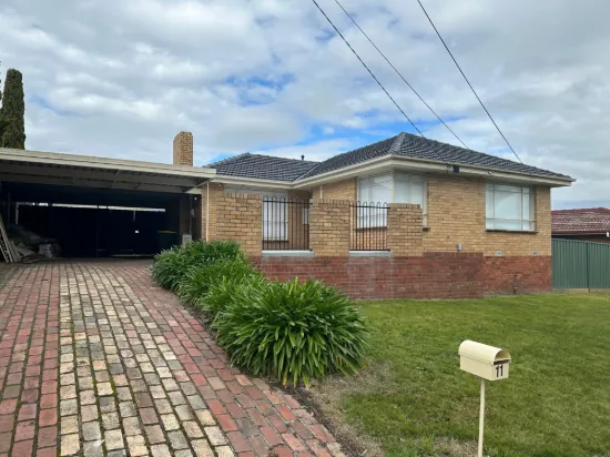 11 Doonbrae Avenue, Noble Park North, Vic 3174