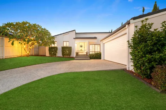 11 Dunbarton Avenue, Sorrento, Qld 4217