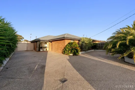 11 Eaton Street, Melton South, Vic 3338