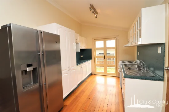 11 Eleventh Avenue, Mount Isa, Qld 4825