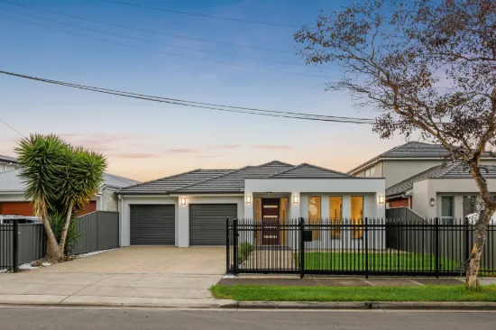11 Fawnbrake Crescent, West Beach, SA 5024