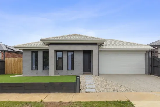 11 Felix Street, St Leonards, Vic 3223