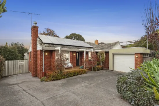 11 Ferndale Parade, Highton, Vic 3216