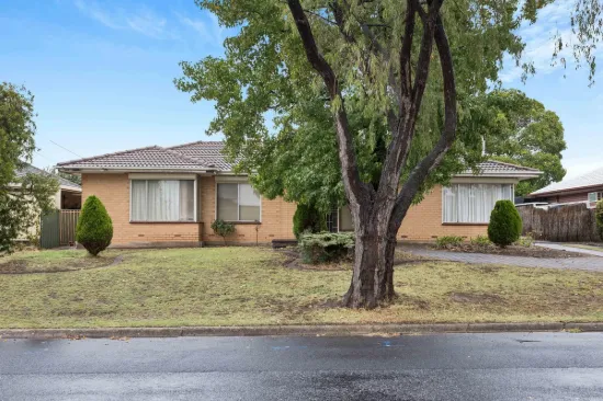 11 Finsterwald Way, Fairview Park, SA 5126