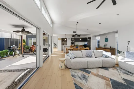 11 Fontebasso Circuit, Redland Bay, Qld 4165-Image