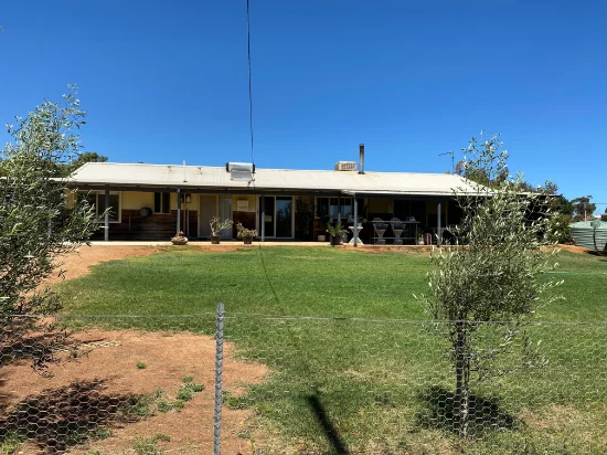 11 Fourth Avenue, Northampton WA 6535-Image
