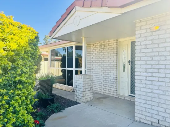 11 FREEMAN Street, Moranbah, Qld 4744