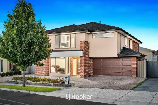 11 Freshfields Drive, Cranbourne North, Vic 3977