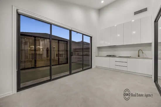 11 Gangur Way, Fraser Rise, Vic 3336-Image
