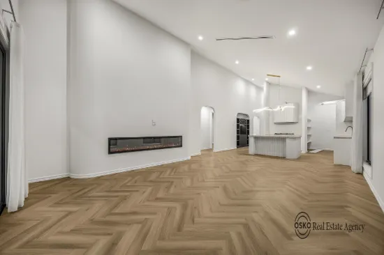 11 Gangur Way, Fraser Rise, Vic 3336-Image