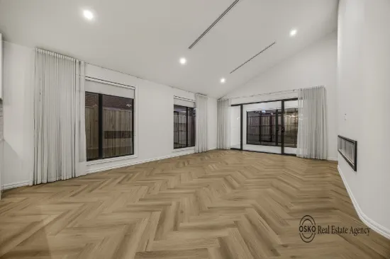 11 Gangur Way, Fraser Rise, Vic 3336-Image