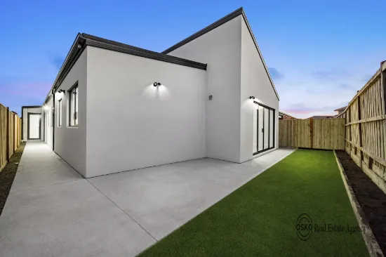 11 Gangur Way, Fraser Rise, Vic 3336-Image