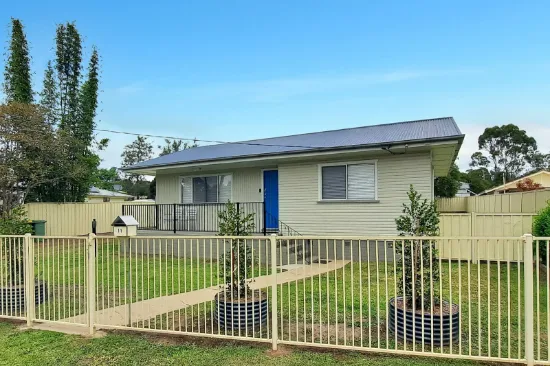 11 Gleeson Street, Crows Nest, Qld 4355