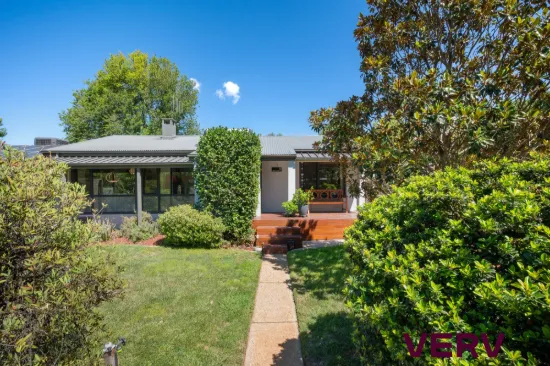11 Glover Street, Lyneham, ACT 2602