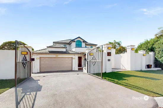 11 Gordon Place, Parkinson, Qld 4115