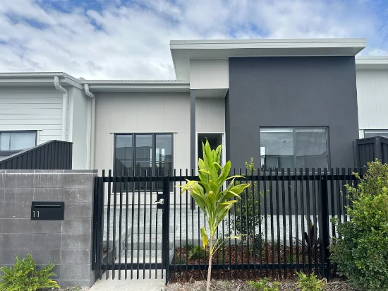 11 Grevillea St, Palmview, Qld 4553