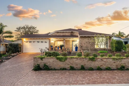 11 Gunida Street, Mullaloo, WA 6027