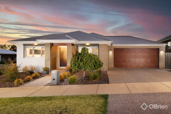 11 Hampshire Boulevard, Leneva, Vic 3691