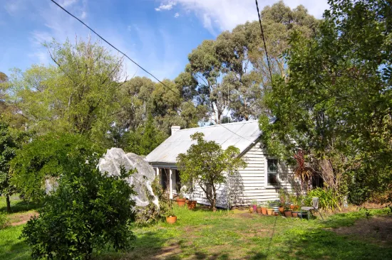 11 Harker Street, Maldon, Vic 3463