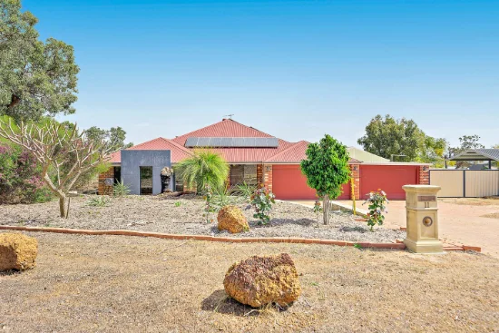 11 Harling Way, Bullsbrook, WA 6084 - For Rent