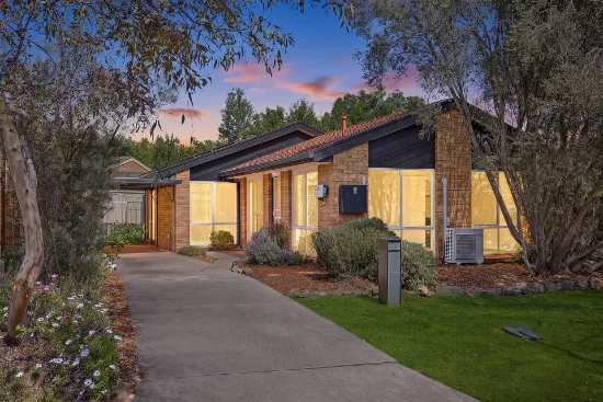 11 Hart Close, Palmerston, ACT 2913