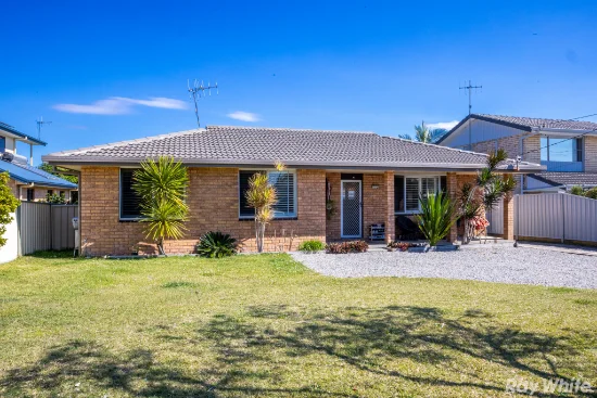 11 Hawaii Avenue, Forster, NSW 2428