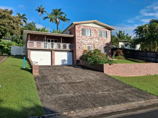 11 Hielscher Street, Tully, Qld 4854